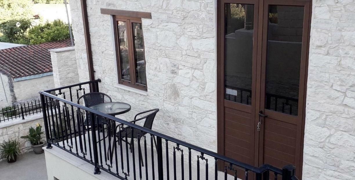 Omodos Maria'S Apartments Exterior photo